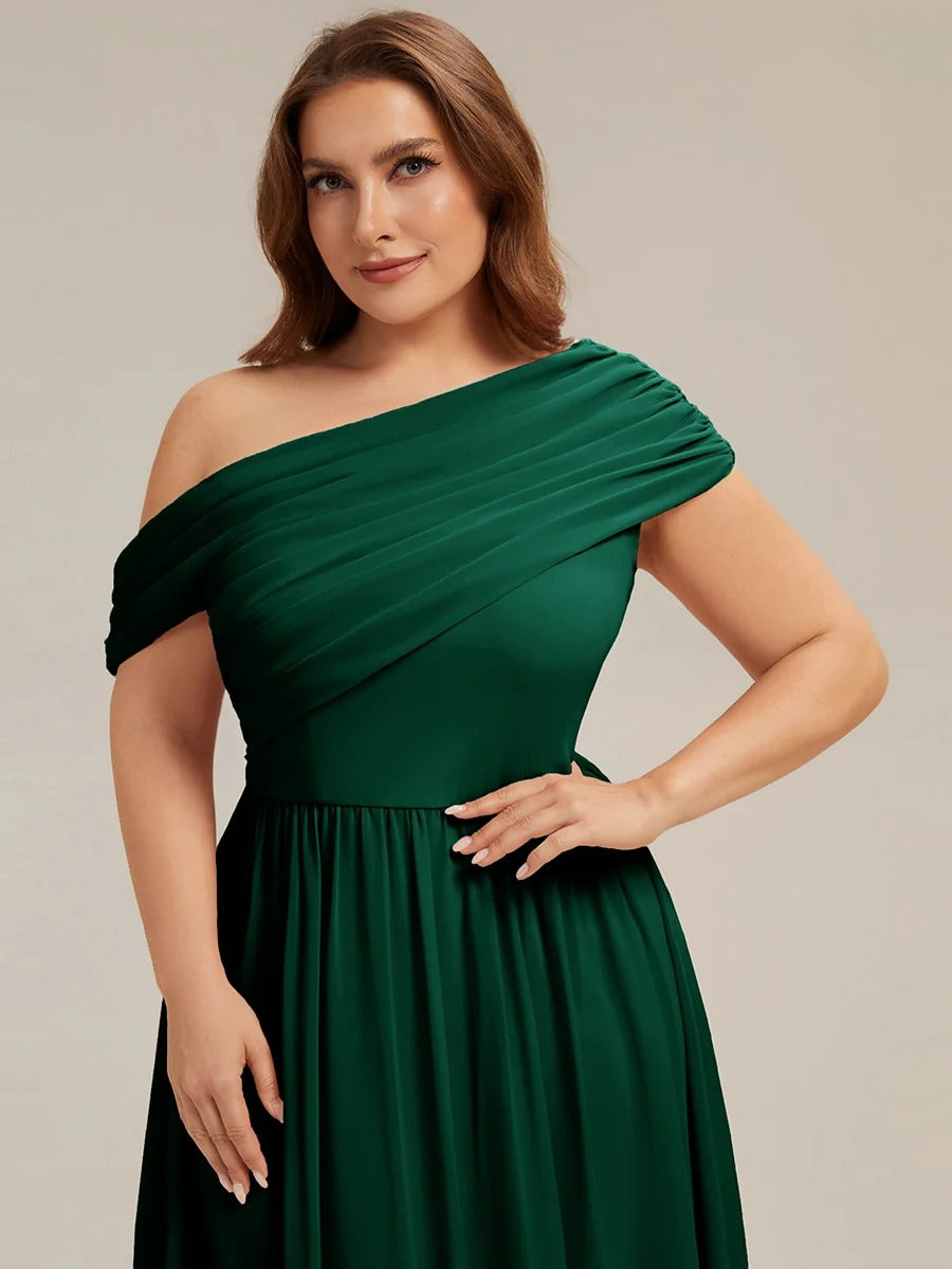 Sandra - Vestido largo asimétrico sin tirantes de corte A con detalle fruncido