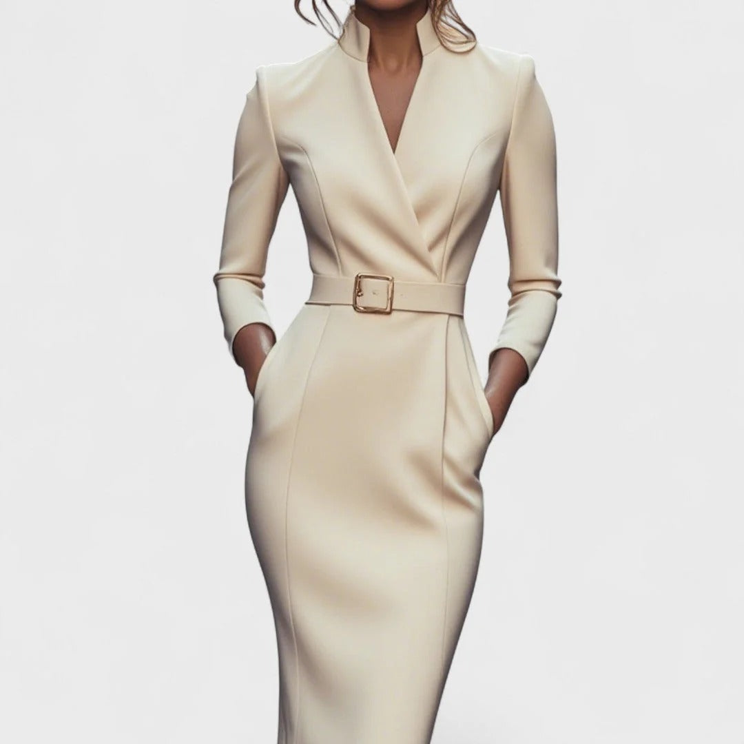Vestido elegante para mujer con cinturón.