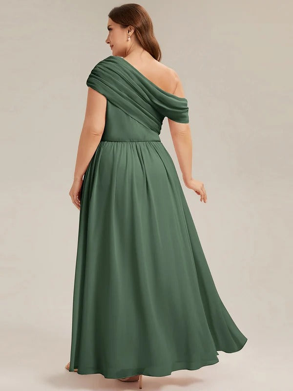 Sandra - Vestido largo asimétrico sin tirantes de corte A con detalle fruncido