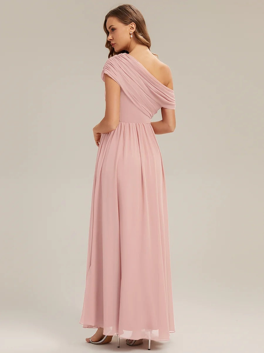 Sandra - Vestido largo asimétrico sin tirantes de corte A con detalle fruncido