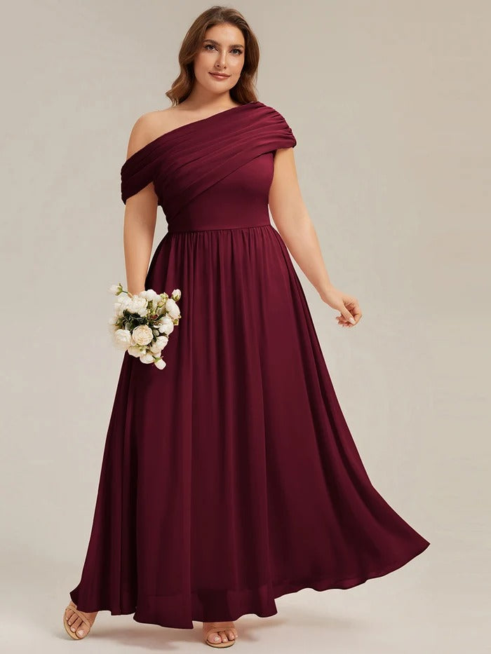 Sandra - Vestido largo asimétrico sin tirantes de corte A con detalle fruncido